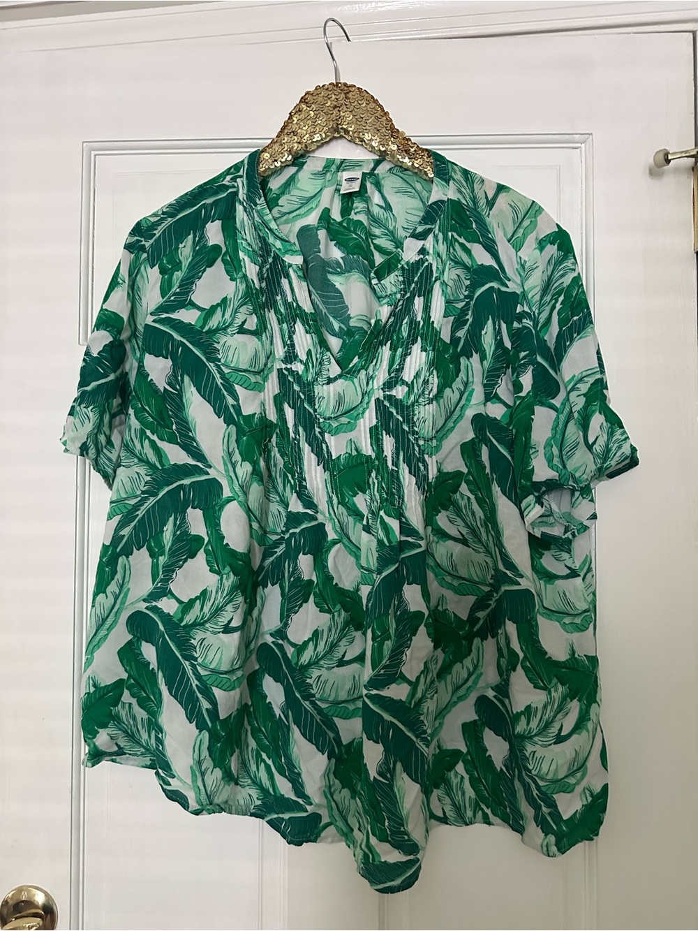 Old Navy Green Leaf Print Women's V-Neck Blouse Size XL